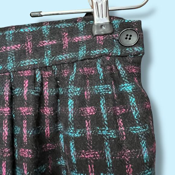 Vintage 80s Size Medium Black Wool Blend Tweed Skirt Fuchsia Blue Woven Pattern - Picture 5 of 9